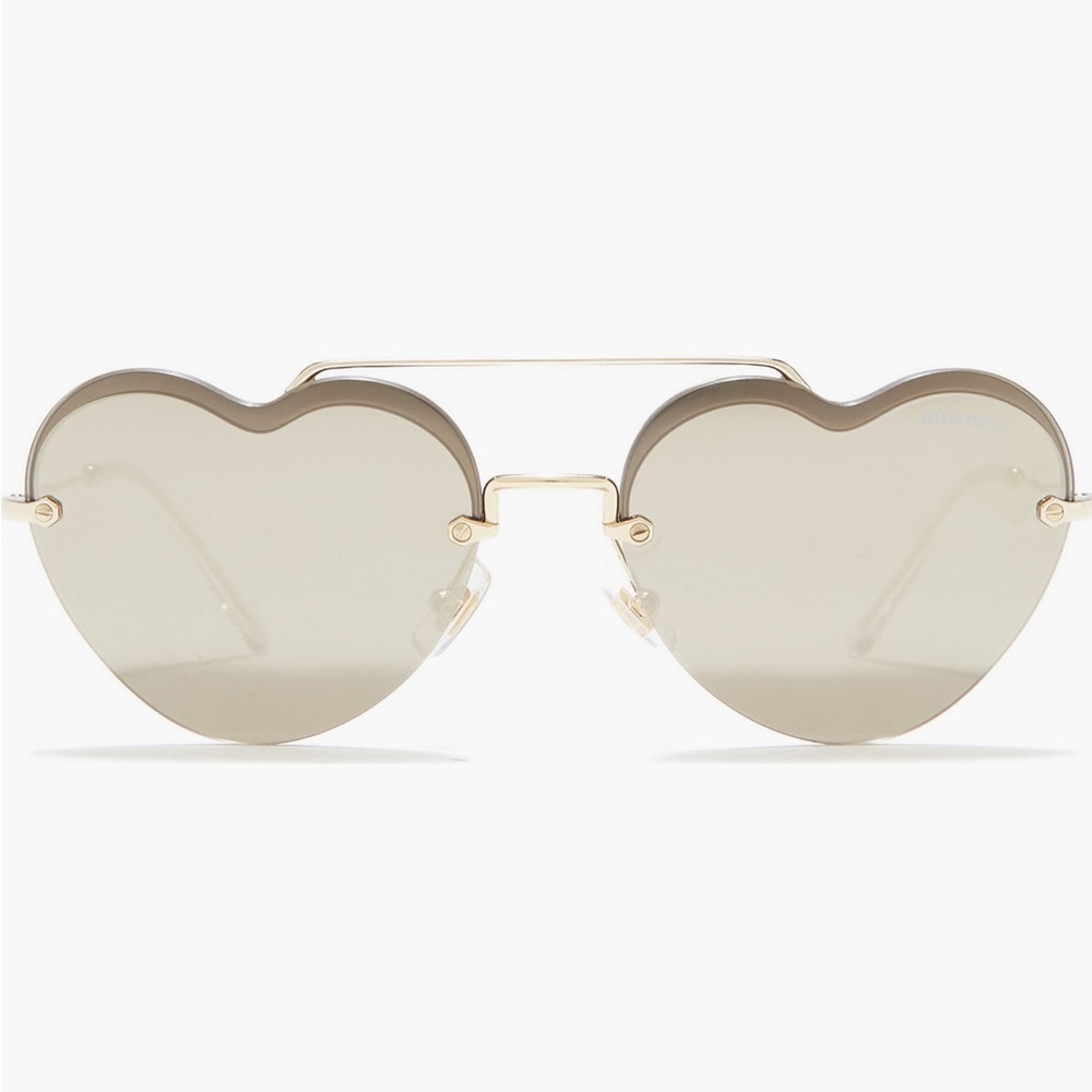 Miu miu sunglasses heart shape 🤎 color gray